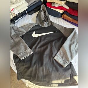 Nike Dri Fit Sweatshirt